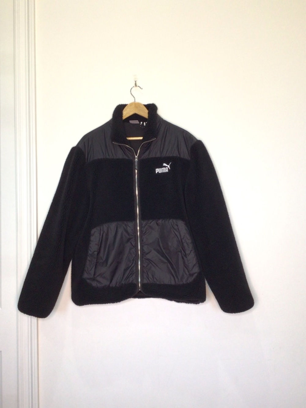 Puma Black Sherpa Panel Zip Jacket for Men Size Large - Picture 2 of 15